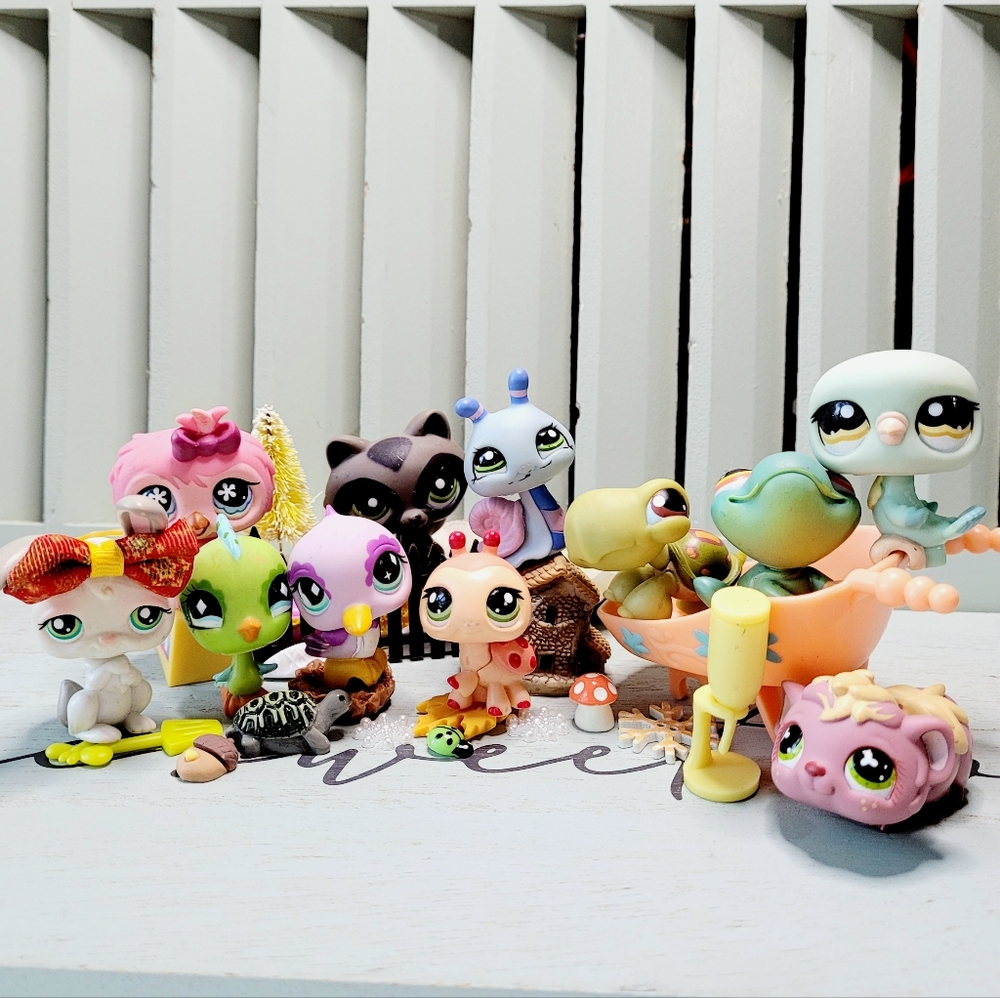 Littlest Pet Shop Garden Friends Set of 11 Birds Frog Bunny Turtle Ladybug LPS